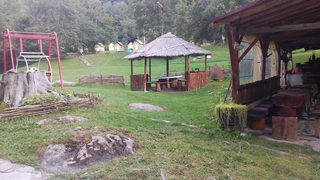 Camping Bor Villa Rilski Manastir Eksteriør billede